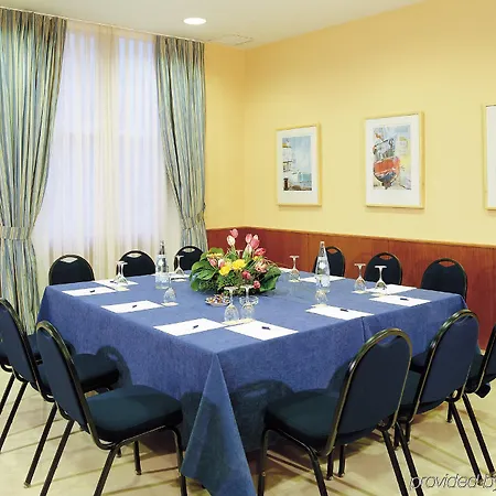 Hotel Nh Jardines Del Turia 3*