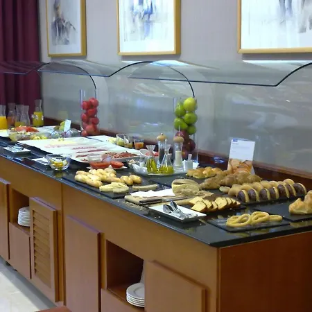 Nh Jardines Del Turia Hotel 3*
